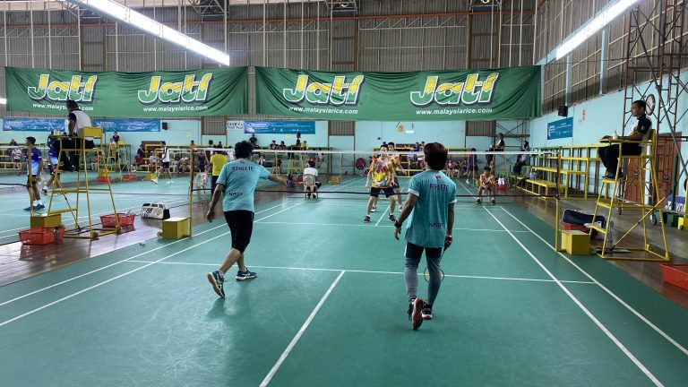 Badminton